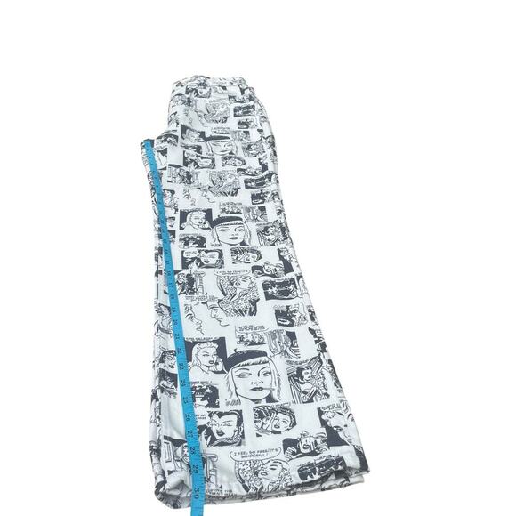 Reformation Newsprint Comic High Rise Straight Long Jeans - Size 26 - Picture 9 of 16